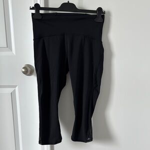 lululemon black Cropped Leggings